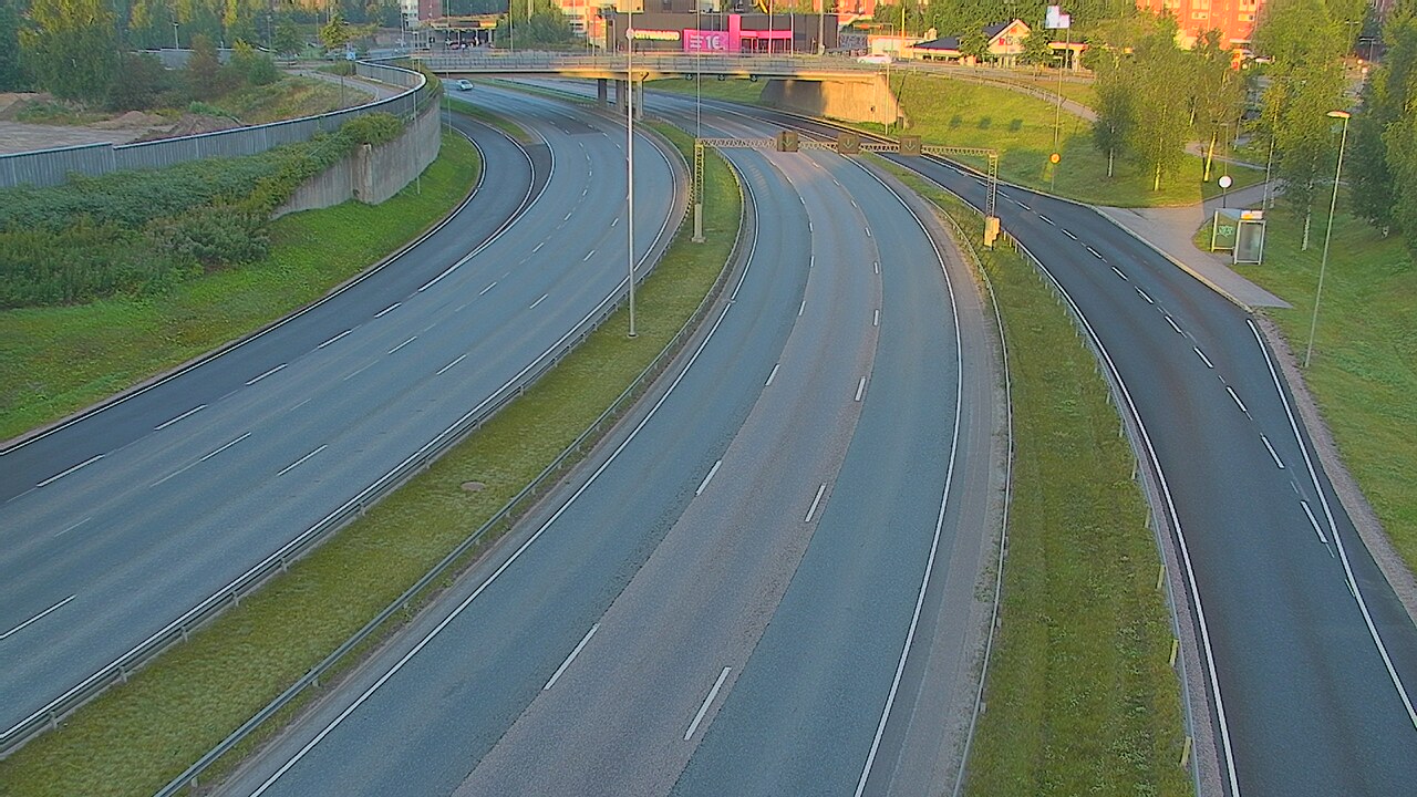 Weather Camera Image Road 101 Espoo Lintuvaara, Espoo, Uusimaa