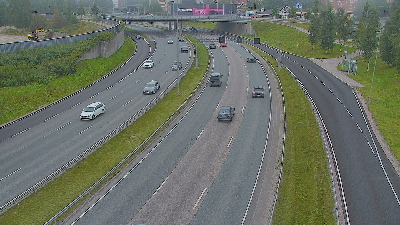 Weather Camera Image Road 101 Espoo Lintuvaara, Espoo, Uusimaa