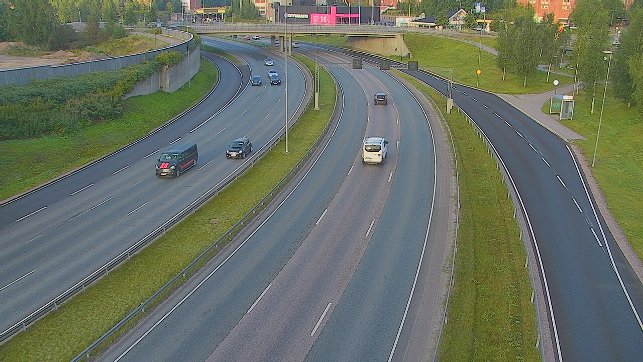 Weather Camera Image Road 101 Espoo Lintuvaara, Espoo, Uusimaa