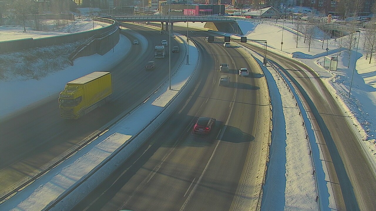 Weather Camera Image Road 101 Espoo Lintuvaara, Espoo, Uusimaa