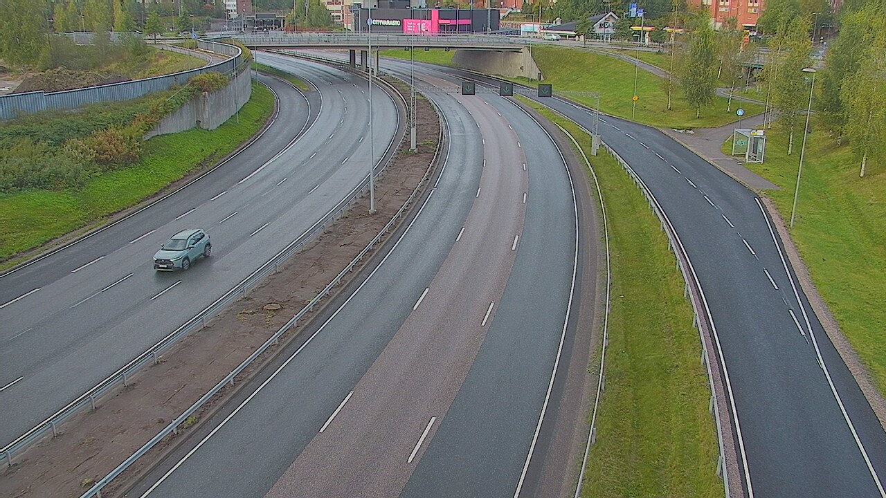 Weather Camera Image Road 101 Espoo Lintuvaara, Espoo, Uusimaa