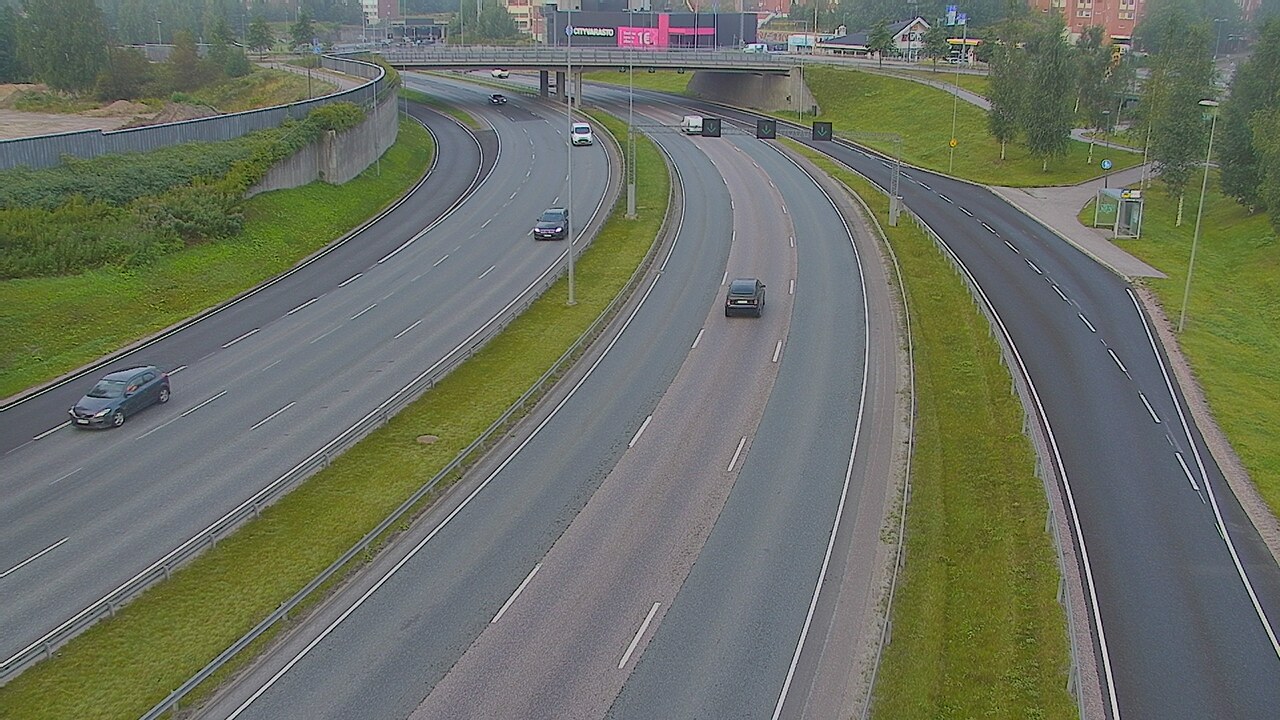 Weather Camera Image Road 101 Espoo Lintuvaara, Espoo, Uusimaa