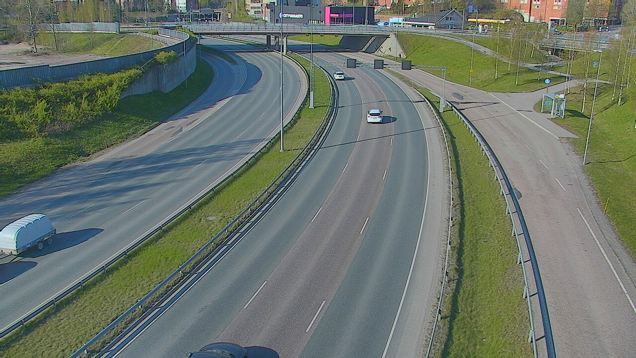 Weather Camera Image Road 101 Espoo Lintuvaara, Espoo, Uusimaa