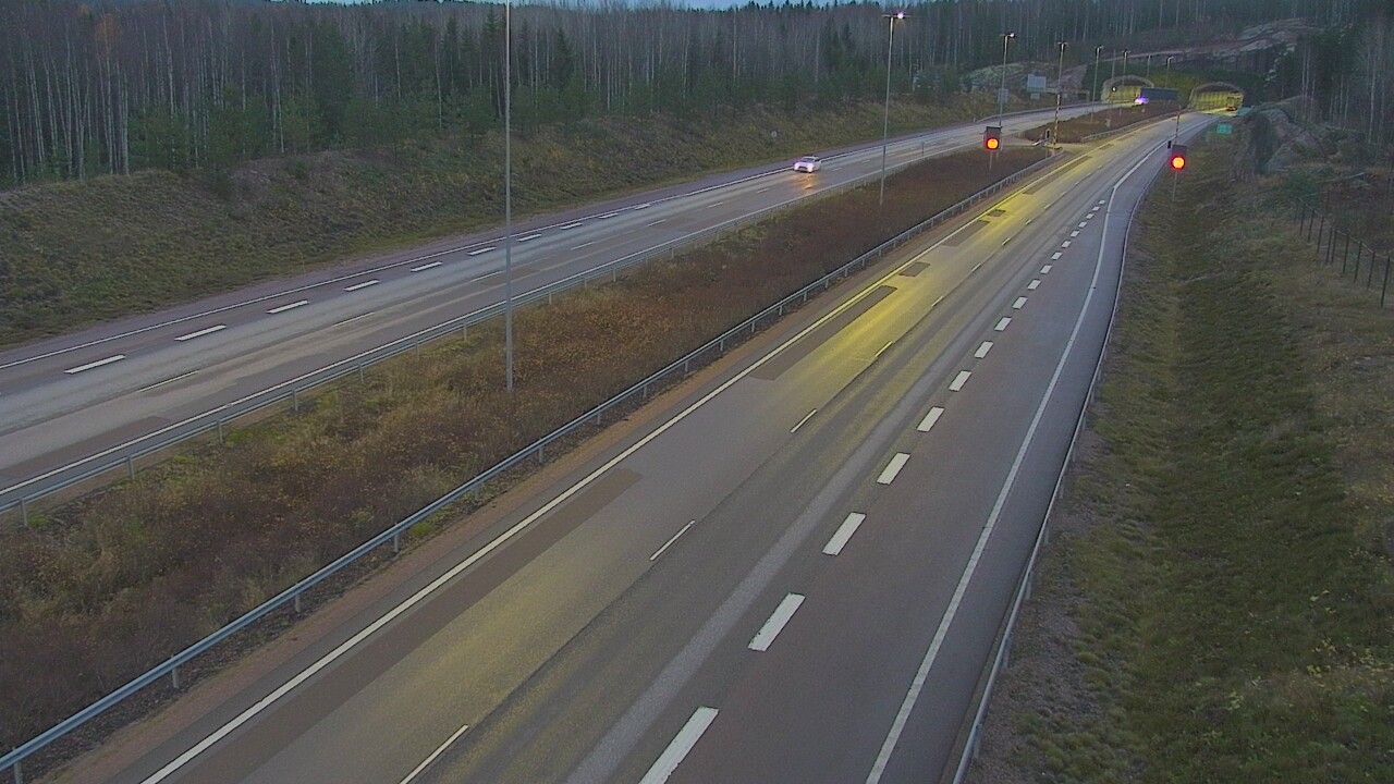 Kelikamerat Kuva Tie 7 Loviisa Markkinamäki, puomi, länsi, Loviisa, Uusimaa