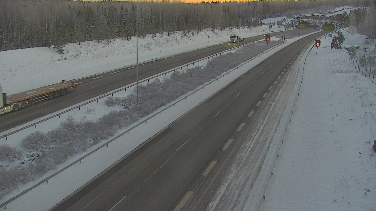 Kelikamerat Kuva Tie 7 Loviisa Markkinamäki, puomi, länsi, Loviisa, Uusimaa