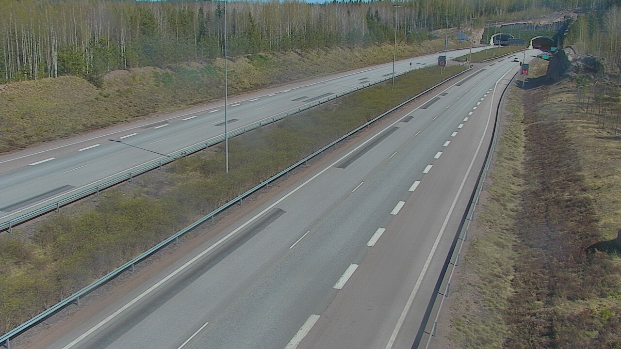 Kelikamerat Kuva Tie 7 Loviisa Markkinamäki, puomi, länsi, Loviisa, Uusimaa
