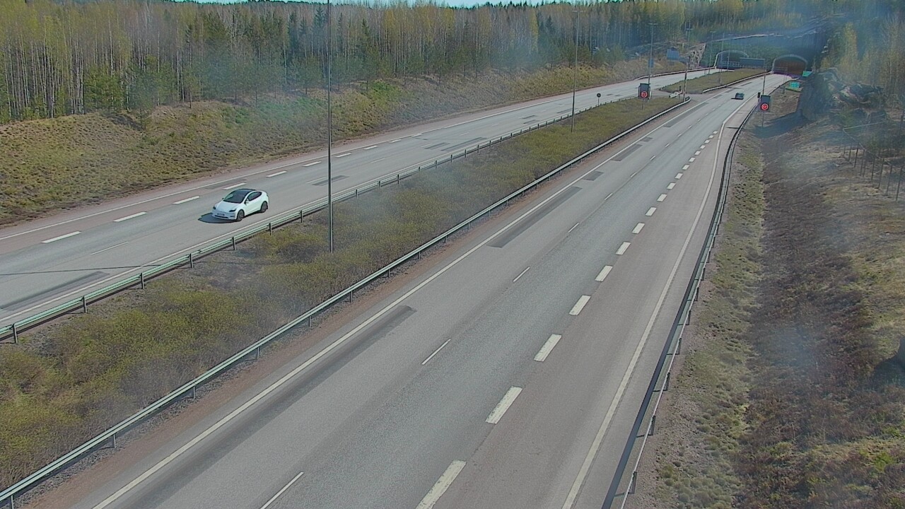 Kelikamerat Kuva Tie 7 Loviisa Markkinamäki, puomi, länsi, Loviisa, Uusimaa
