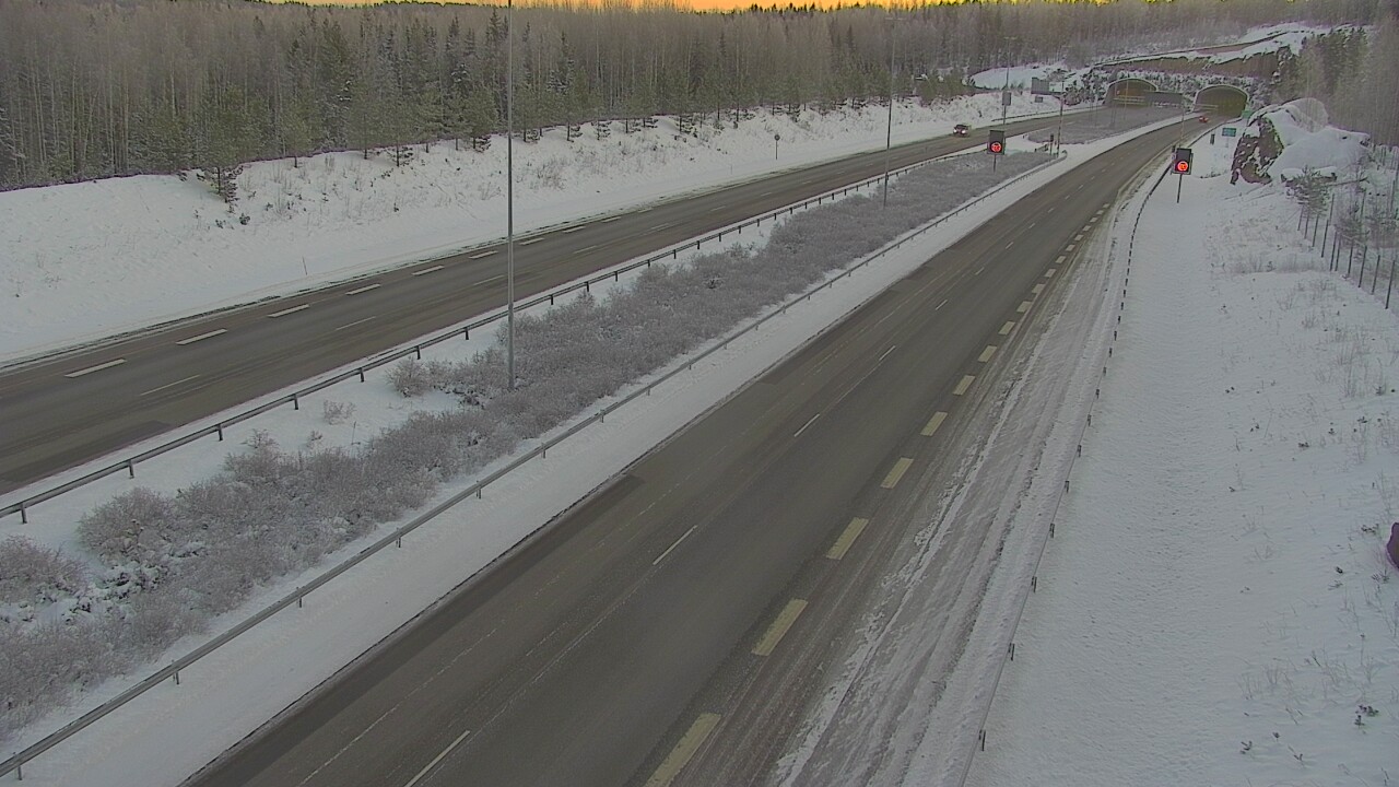 Kelikamerat Kuva Tie 7 Loviisa Markkinamäki, puomi, länsi, Loviisa, Uusimaa