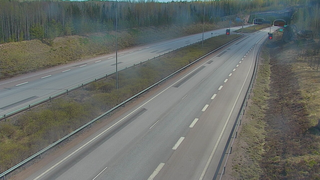 Kelikamerat Kuva Tie 7 Loviisa Markkinamäki, puomi, länsi, Loviisa, Uusimaa
