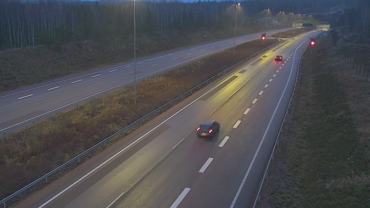 Kelikamerat Kuva Tie 7 Loviisa Markkinamäki, puomi, länsi, Loviisa, Uusimaa