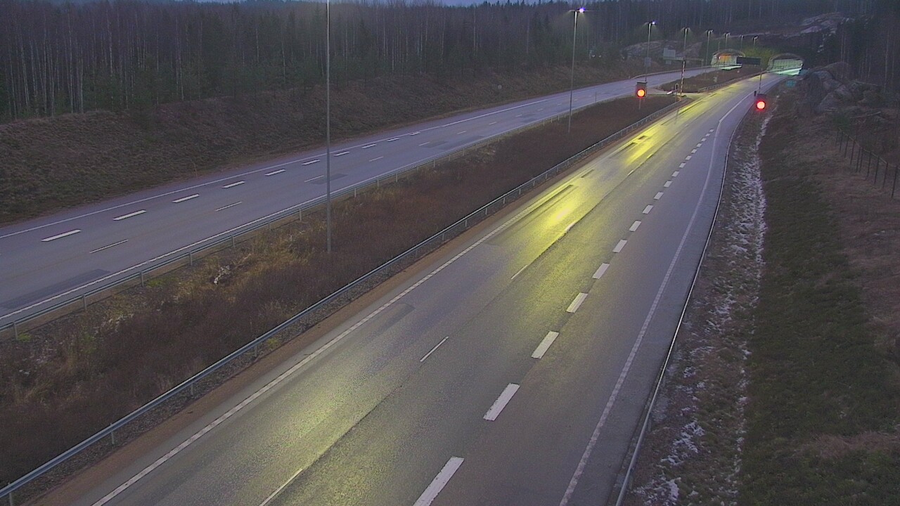 Weather Camera Image Road 7 Loviisa Markkinamäki, boom, west, Loviisa, Uusimaa