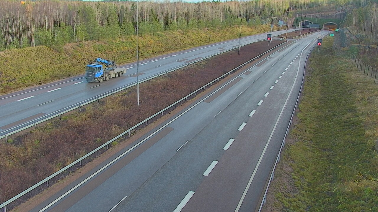 Kelikamerat Kuva Tie 7 Loviisa Markkinamäki, puomi, länsi, Loviisa, Uusimaa