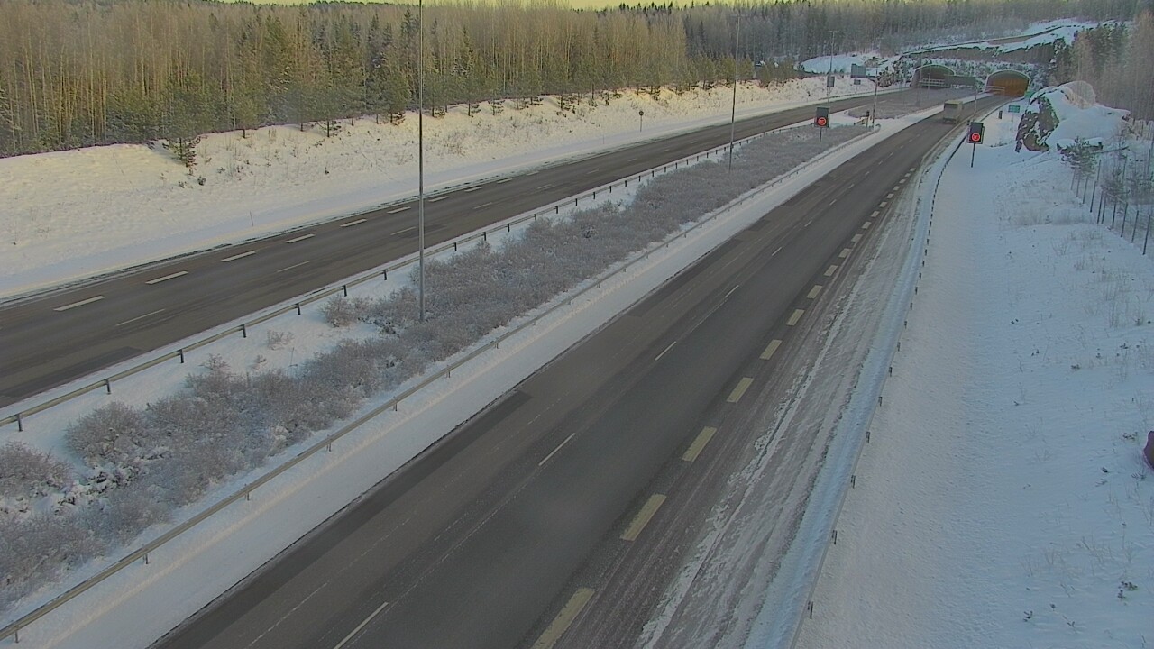 Kelikamerat Kuva Tie 7 Loviisa Markkinamäki, puomi, länsi, Loviisa, Uusimaa