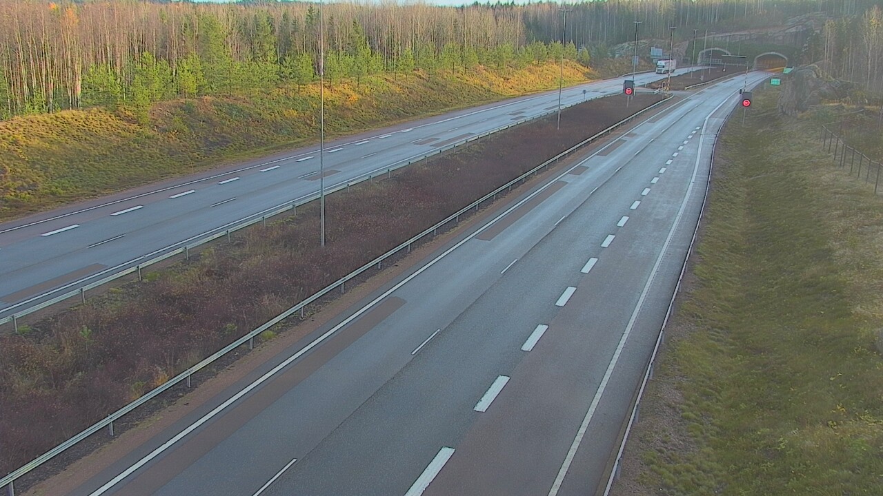 Kelikamerat Kuva Tie 7 Loviisa Markkinamäki, puomi, länsi, Loviisa, Uusimaa