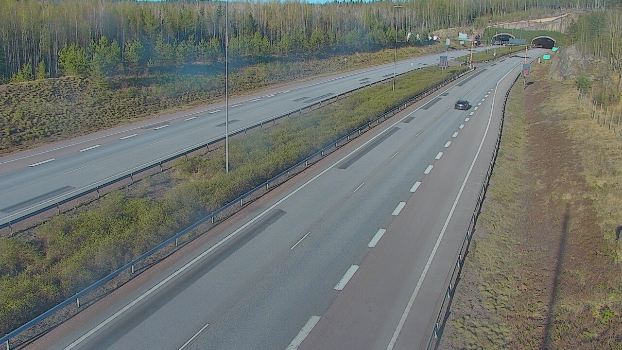 Kelikamerat Kuva Tie 7 Loviisa Markkinamäki, puomi, länsi, Loviisa, Uusimaa