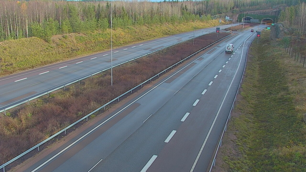 Kelikamerat Kuva Tie 7 Loviisa Markkinamäki, puomi, länsi, Loviisa, Uusimaa