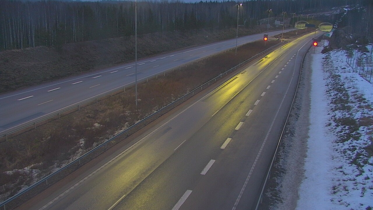 Kelikamerat Kuva Tie 7 Loviisa Markkinamäki, puomi, länsi, Loviisa, Uusimaa