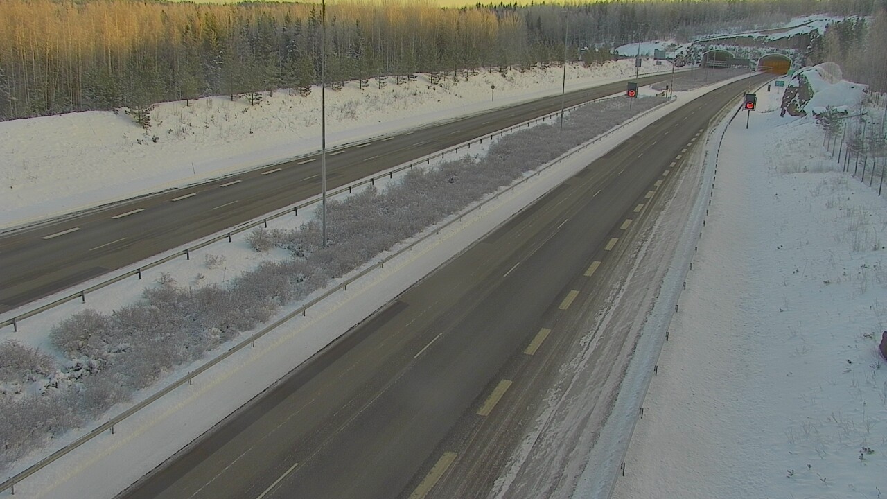 Kelikamerat Kuva Tie 7 Loviisa Markkinamäki, puomi, länsi, Loviisa, Uusimaa