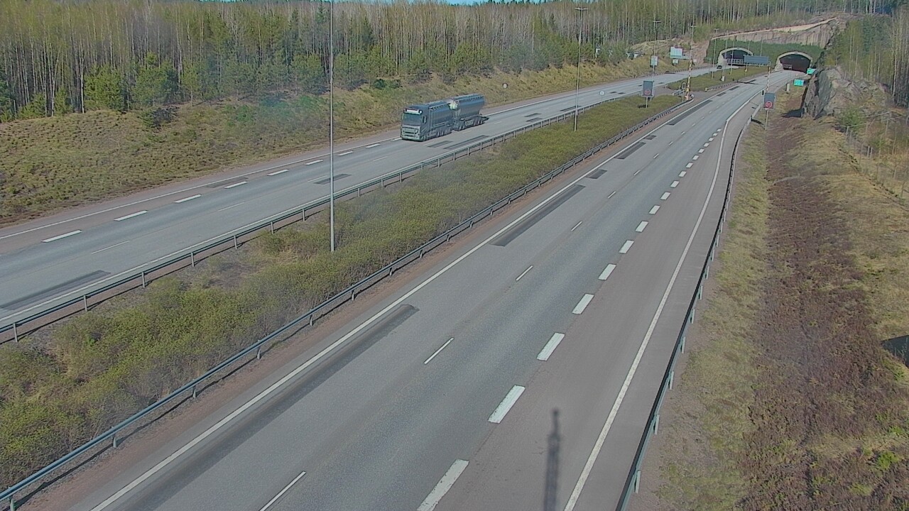 Kelikamerat Kuva Tie 7 Loviisa Markkinamäki, puomi, länsi, Loviisa, Uusimaa