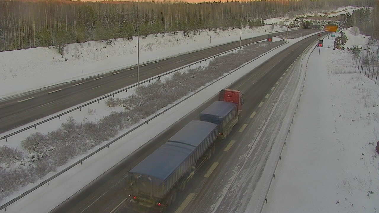 Kelikamerat Kuva Tie 7 Loviisa Markkinamäki, puomi, länsi, Loviisa, Uusimaa