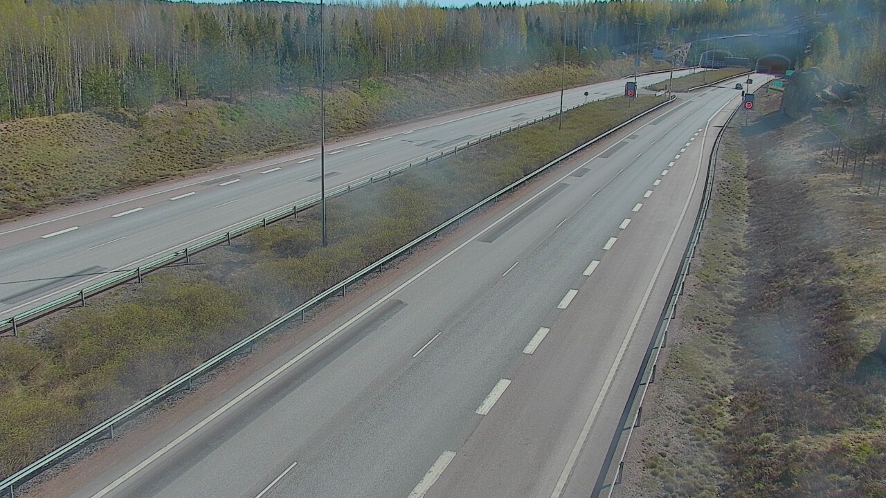 Kelikamerat Kuva Tie 7 Loviisa Markkinamäki, puomi, länsi, Loviisa, Uusimaa