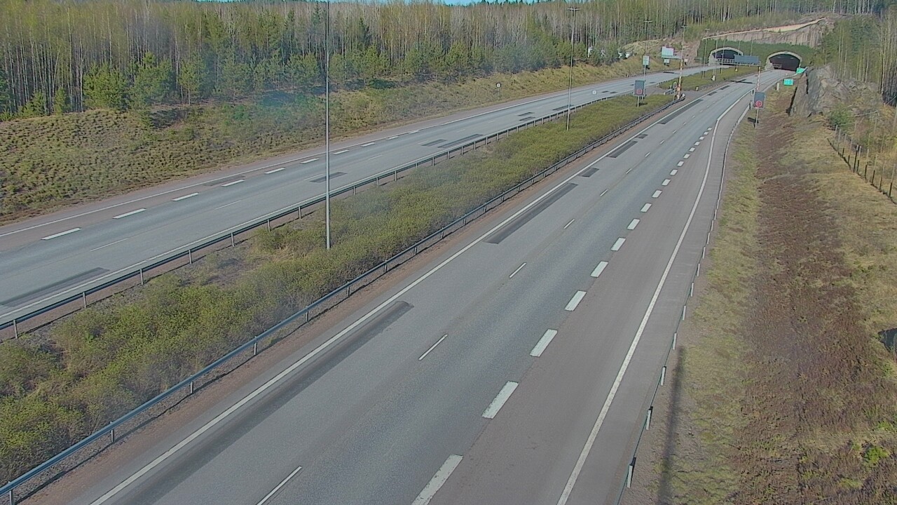 Kelikamerat Kuva Tie 7 Loviisa Markkinamäki, puomi, länsi, Loviisa, Uusimaa