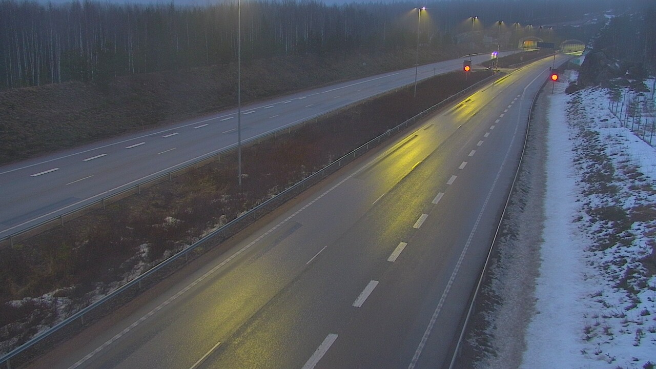 Kelikamerat Kuva Tie 7 Loviisa Markkinamäki, puomi, länsi, Loviisa, Uusimaa