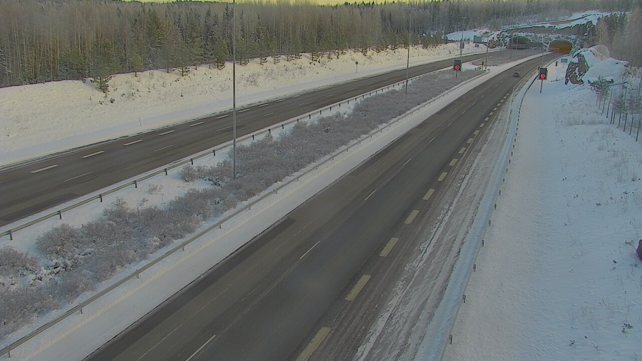 Kelikamerat Kuva Tie 7 Loviisa Markkinamäki, puomi, länsi, Loviisa, Uusimaa