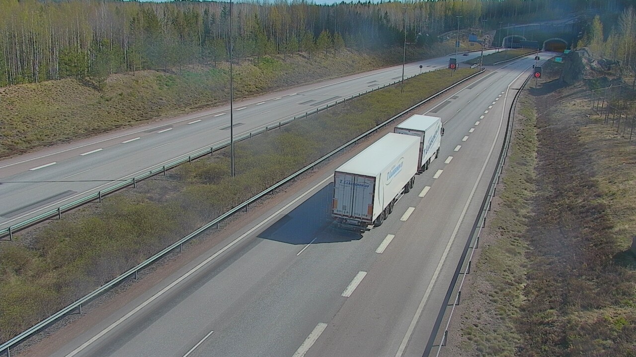 Kelikamerat Kuva Tie 7 Loviisa Markkinamäki, puomi, länsi, Loviisa, Uusimaa