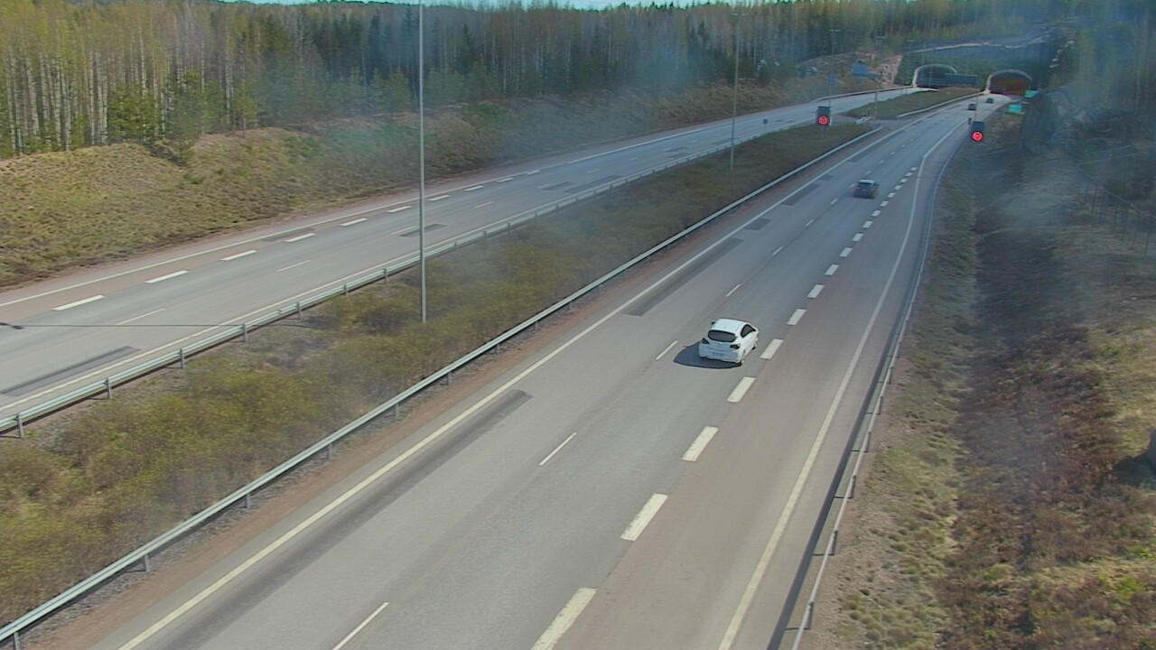 Kelikamerat Kuva Tie 7 Loviisa Markkinamäki, puomi, länsi, Loviisa, Uusimaa
