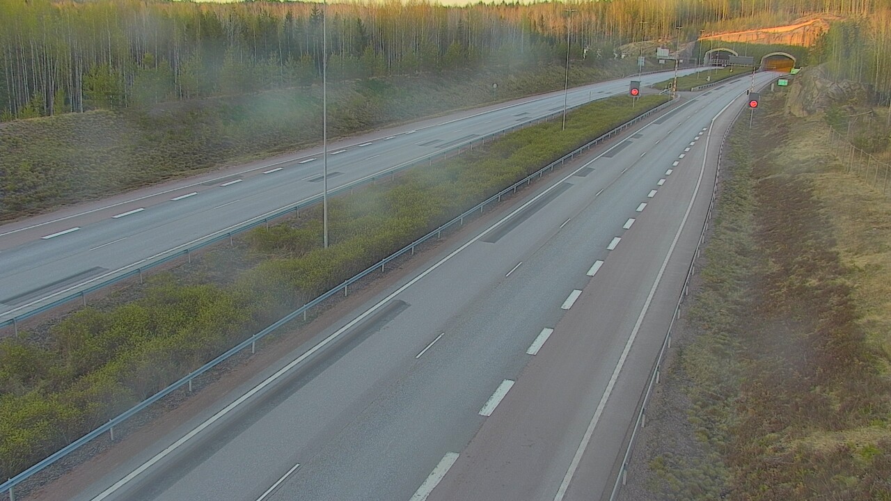 Kelikamerat Kuva Tie 7 Loviisa Markkinamäki, puomi, länsi, Loviisa, Uusimaa