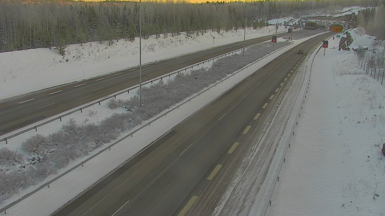 Kelikamerat Kuva Tie 7 Loviisa Markkinamäki, puomi, länsi, Loviisa, Uusimaa