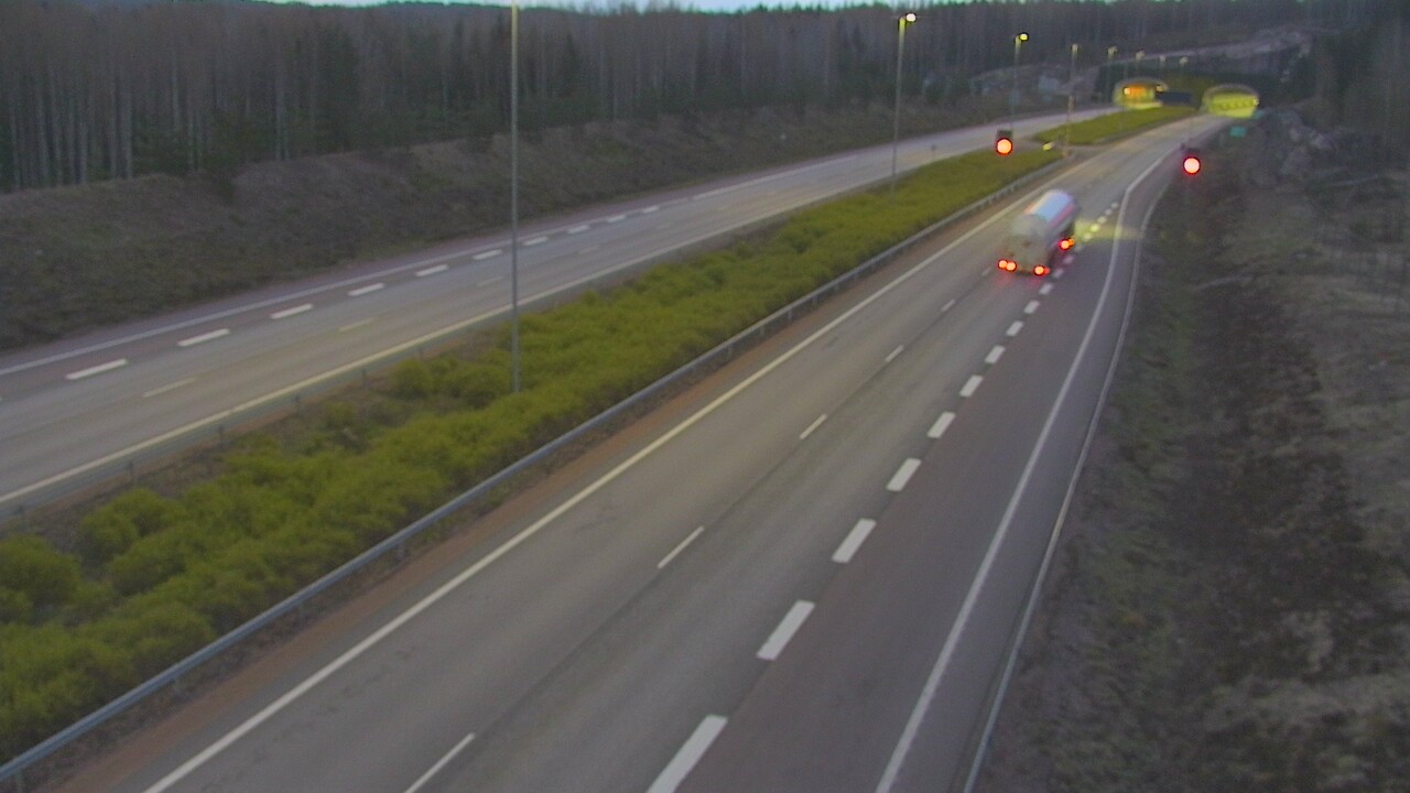 Weather Camera Image Road 7 Loviisa Markkinamäki, boom, west, Loviisa, Uusimaa