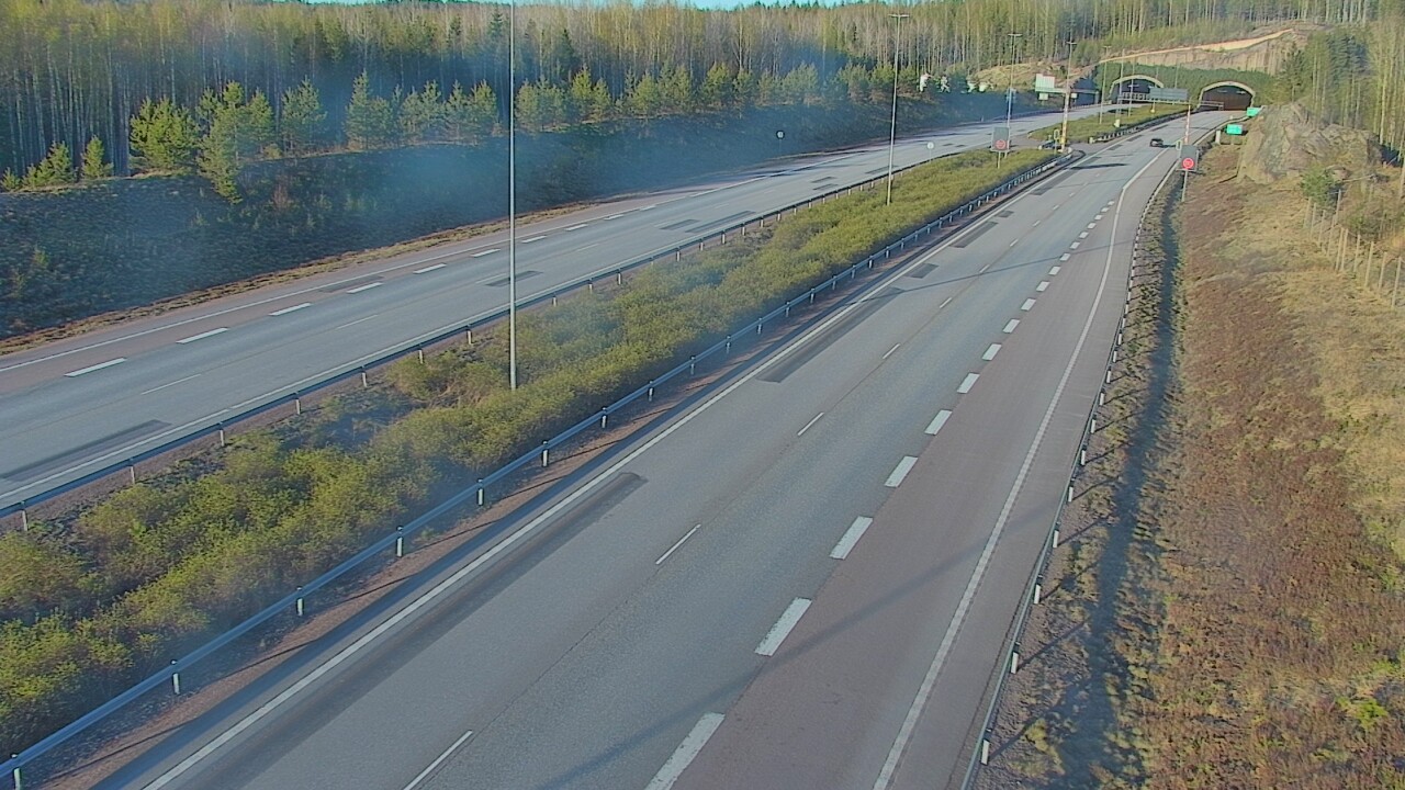 Kelikamerat Kuva Tie 7 Loviisa Markkinamäki, puomi, länsi, Loviisa, Uusimaa