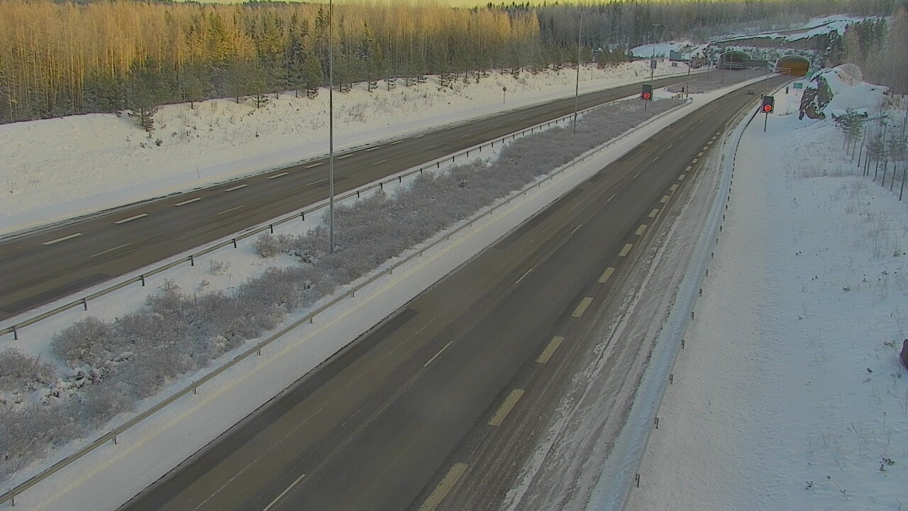 Kelikamerat Kuva Tie 7 Loviisa Markkinamäki, puomi, länsi, Loviisa, Uusimaa