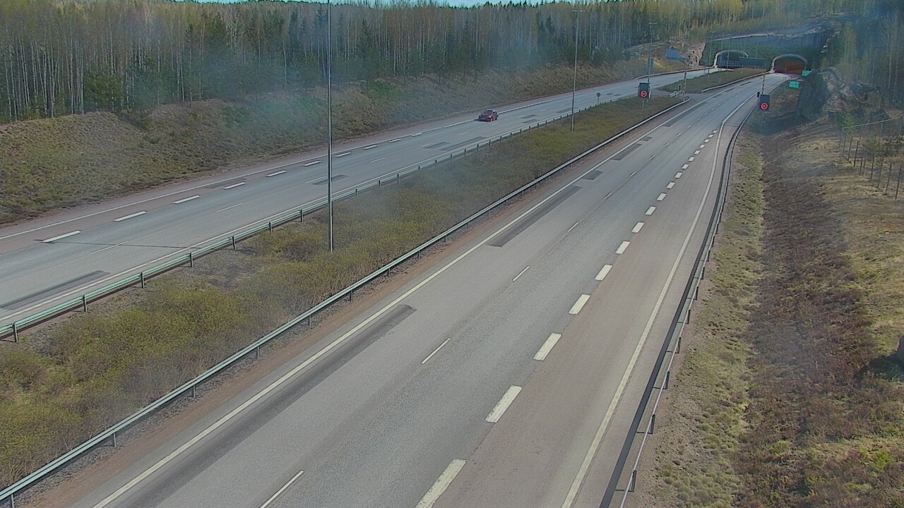 Kelikamerat Kuva Tie 7 Loviisa Markkinamäki, puomi, länsi, Loviisa, Uusimaa