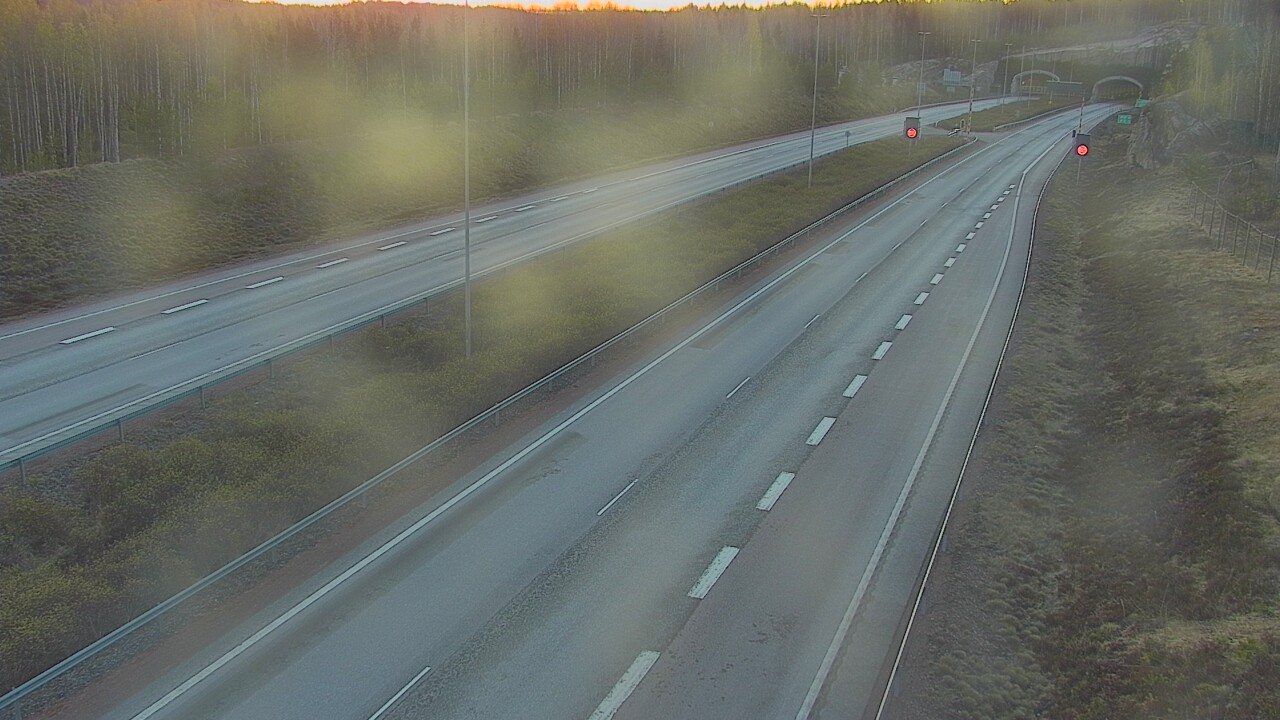 Kelikamerat Kuva Tie 7 Loviisa Markkinamäki, puomi, länsi, Loviisa, Uusimaa