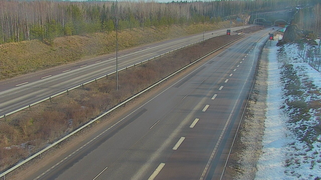 Weather Camera Image Road 7 Loviisa Markkinamäki, boom, west, Loviisa, Uusimaa