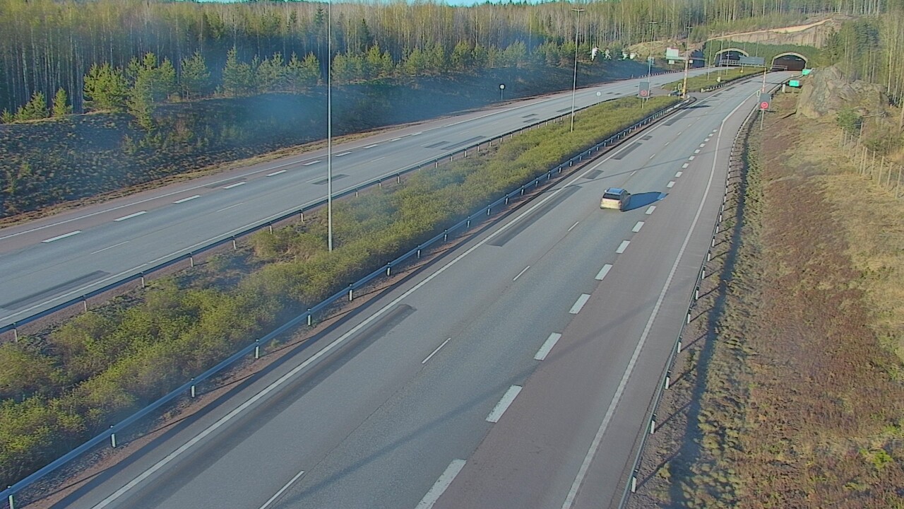Kelikamerat Kuva Tie 7 Loviisa Markkinamäki, puomi, länsi, Loviisa, Uusimaa