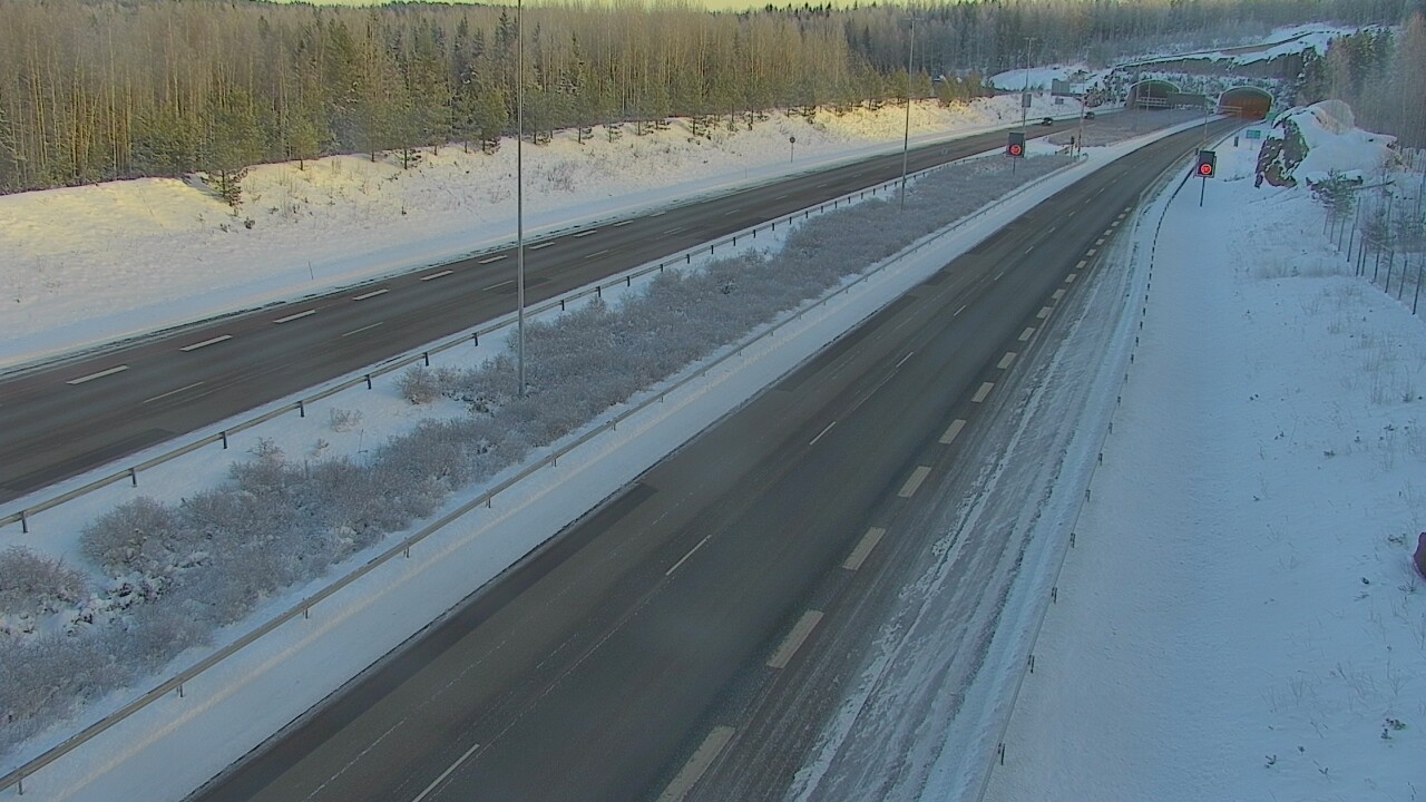 Kelikamerat Kuva Tie 7 Loviisa Markkinamäki, puomi, länsi, Loviisa, Uusimaa