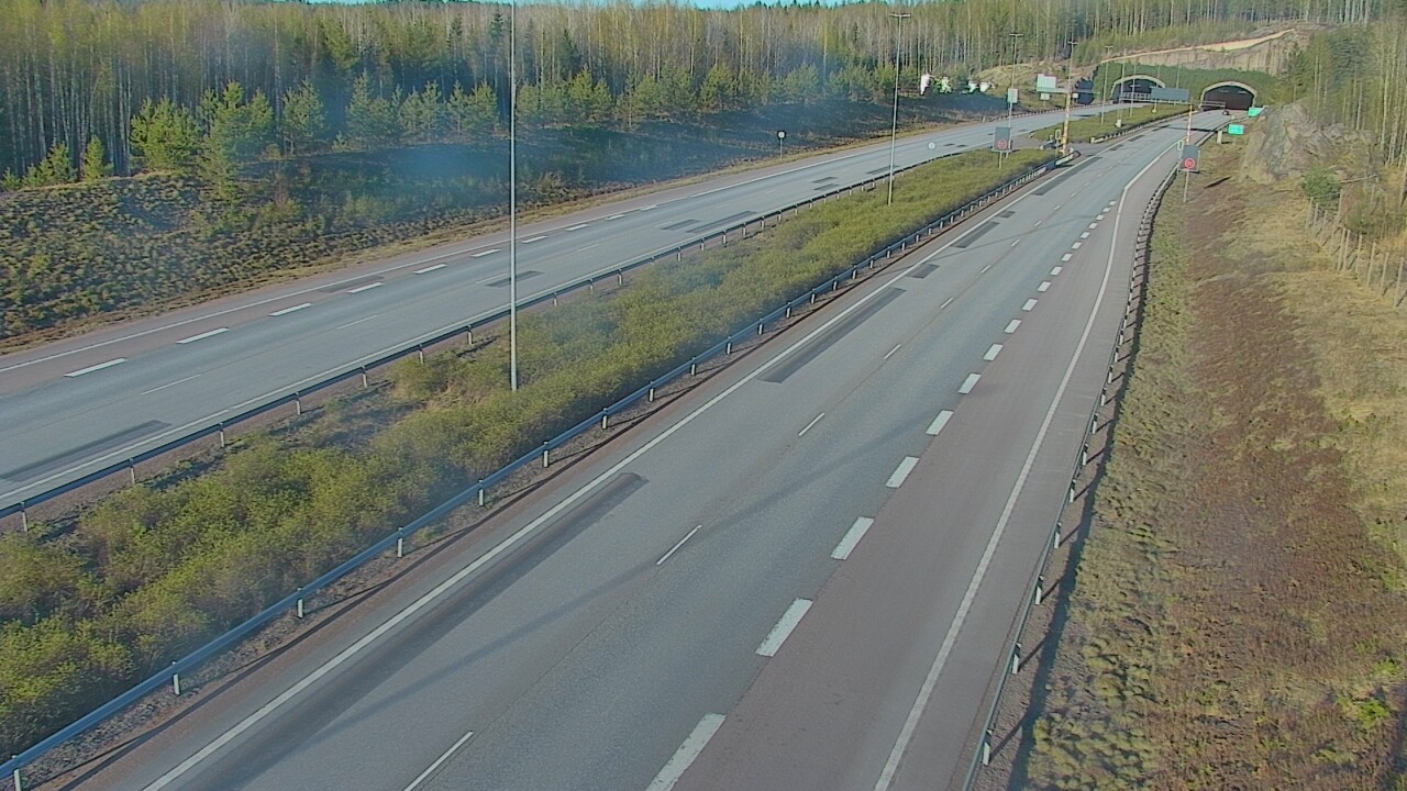 Kelikamerat Kuva Tie 7 Loviisa Markkinamäki, puomi, länsi, Loviisa, Uusimaa