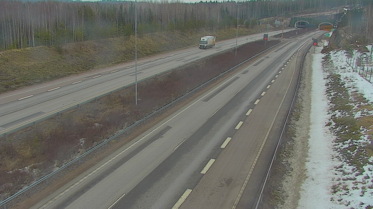 Weather Camera Image Väg 7 Lovisa Marnadsbacken , bom, väst, Loviisa, Uusimaa