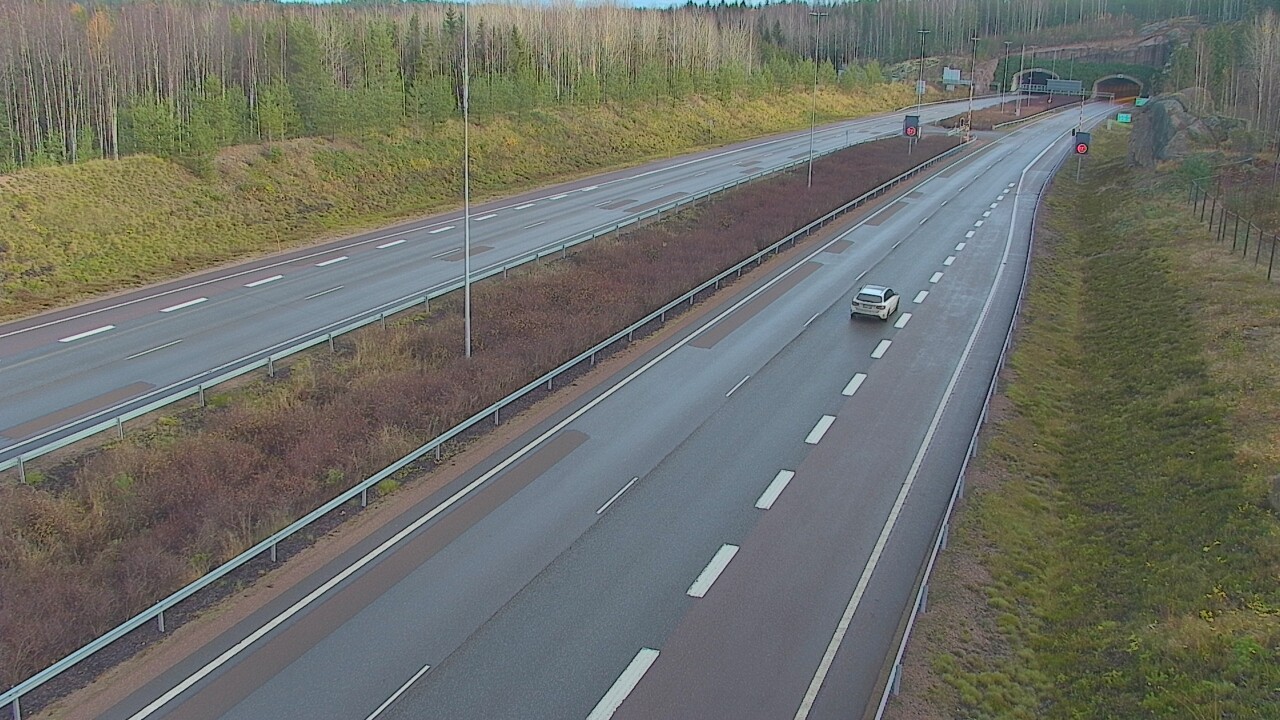 Kelikamerat Kuva Tie 7 Loviisa Markkinamäki, puomi, länsi, Loviisa, Uusimaa