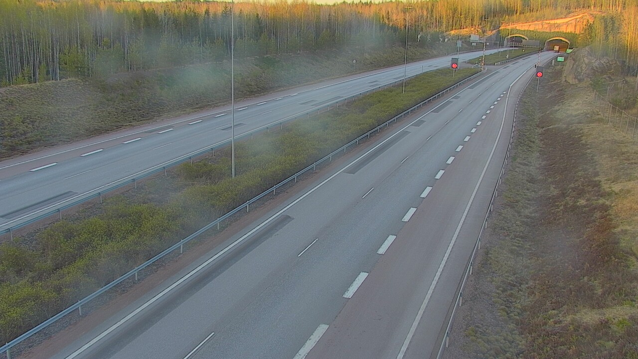 Kelikamerat Kuva Tie 7 Loviisa Markkinamäki, puomi, länsi, Loviisa, Uusimaa