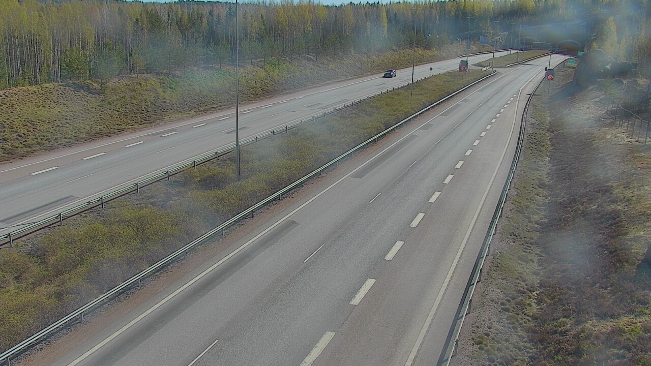 Kelikamerat Kuva Tie 7 Loviisa Markkinamäki, puomi, länsi, Loviisa, Uusimaa