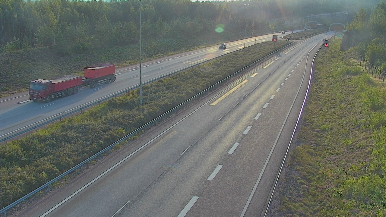 Weather Camera Image Road 7 Loviisa Markkinamäki, boom, west, Loviisa, Uusimaa
