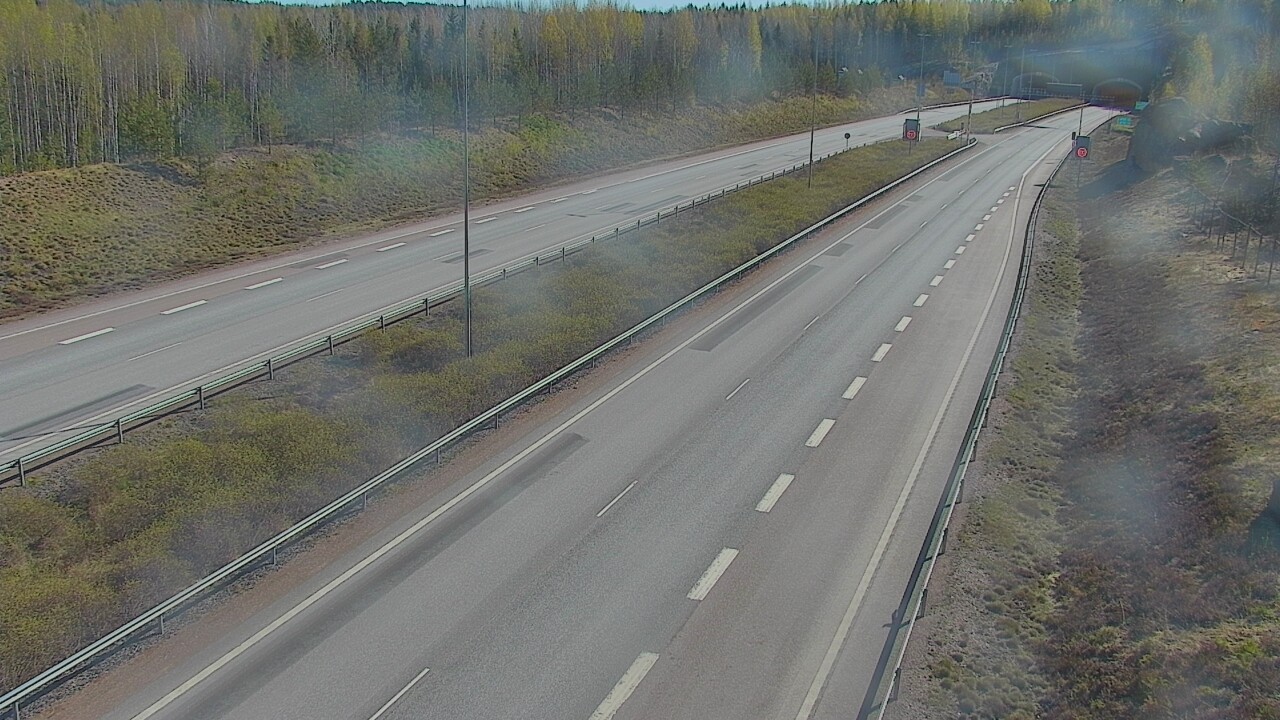 Kelikamerat Kuva Tie 7 Loviisa Markkinamäki, puomi, länsi, Loviisa, Uusimaa