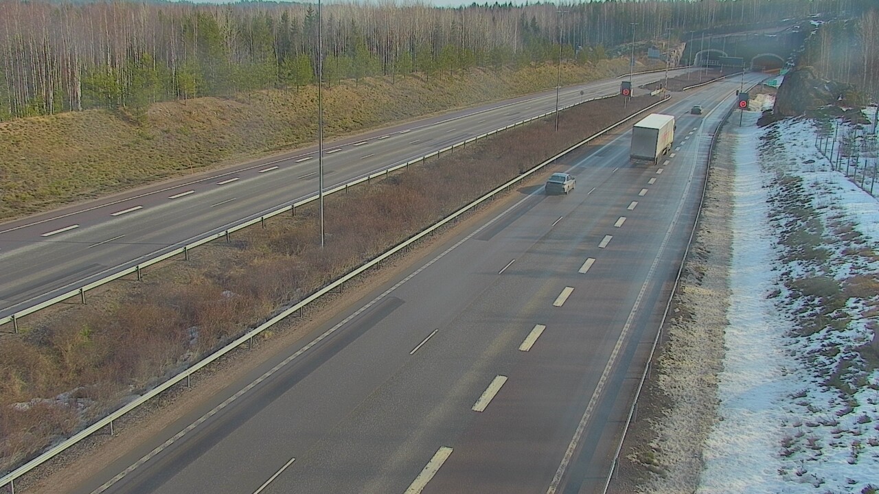 Weather Camera Image Road 7 Loviisa Markkinamäki, boom, west, Loviisa, Uusimaa