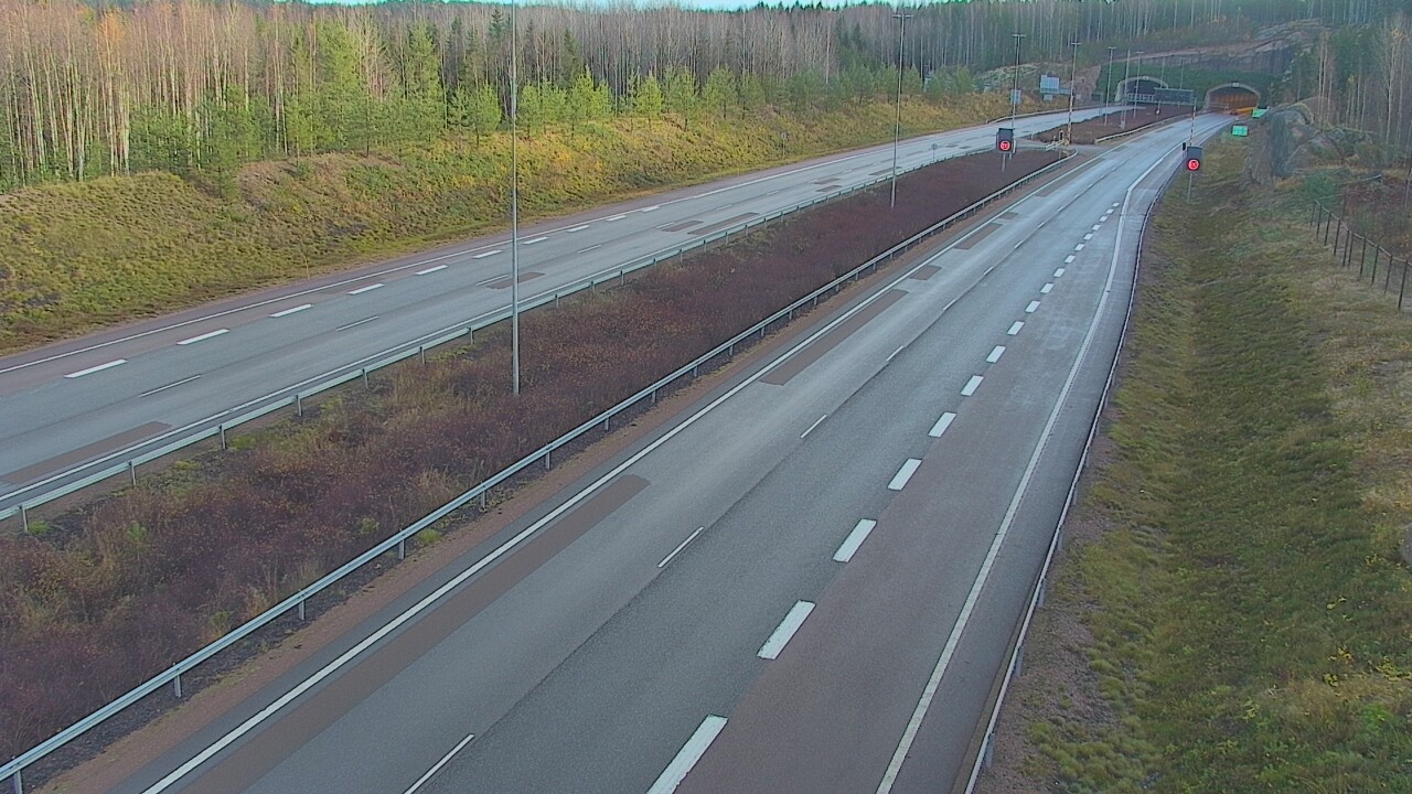 Kelikamerat Kuva Tie 7 Loviisa Markkinamäki, puomi, länsi, Loviisa, Uusimaa