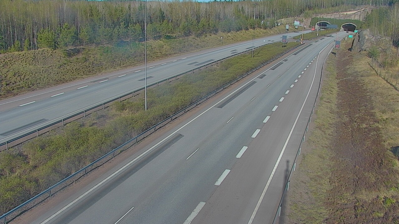 Kelikamerat Kuva Tie 7 Loviisa Markkinamäki, puomi, länsi, Loviisa, Uusimaa